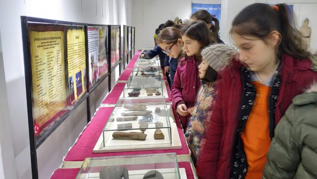 Çanakkale Gezici Müzesi Taşköprü'de
