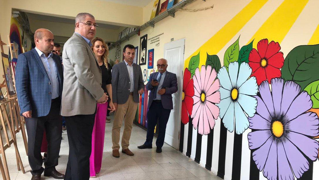 Taşköprü Yatılı bölge Ortaokulu'nda Sanat Sokağı Projesinin Açılış ve Mezuniyet Töreni Gerçekleştirildi