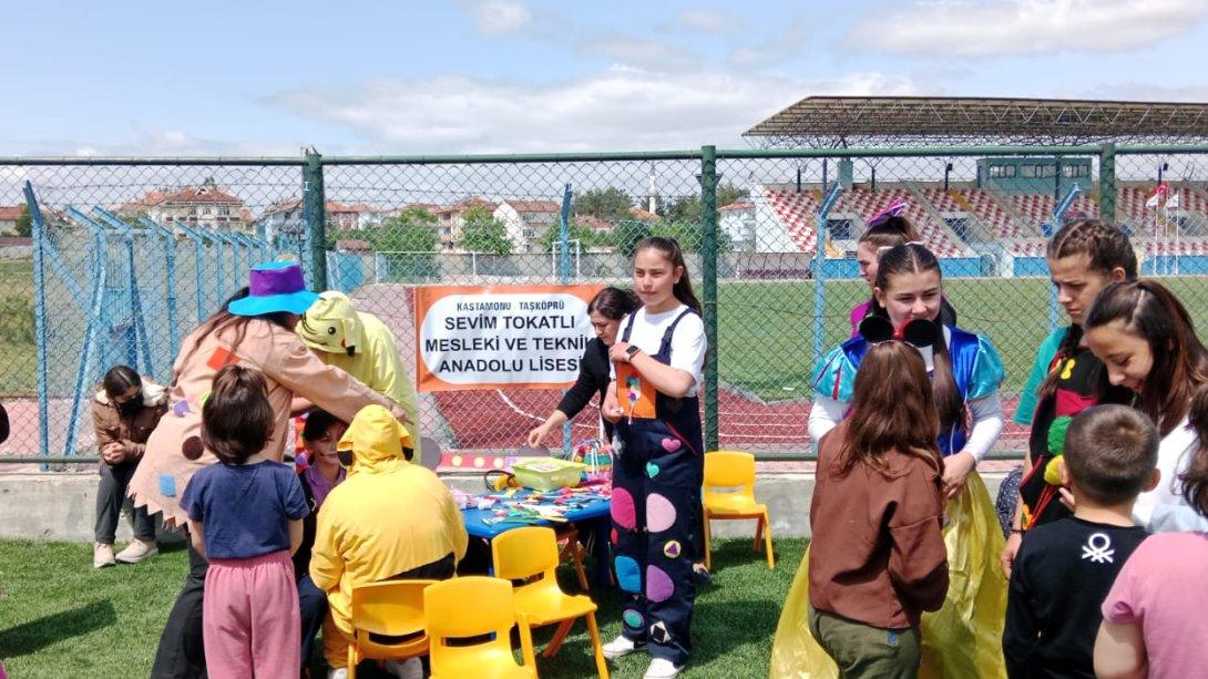 ÇOCUK OYUNLARI ŞENLİĞİ'NE KATKI SAĞLAYAN OKULLARIMIZA TEŞEKKÜR EDERİZ