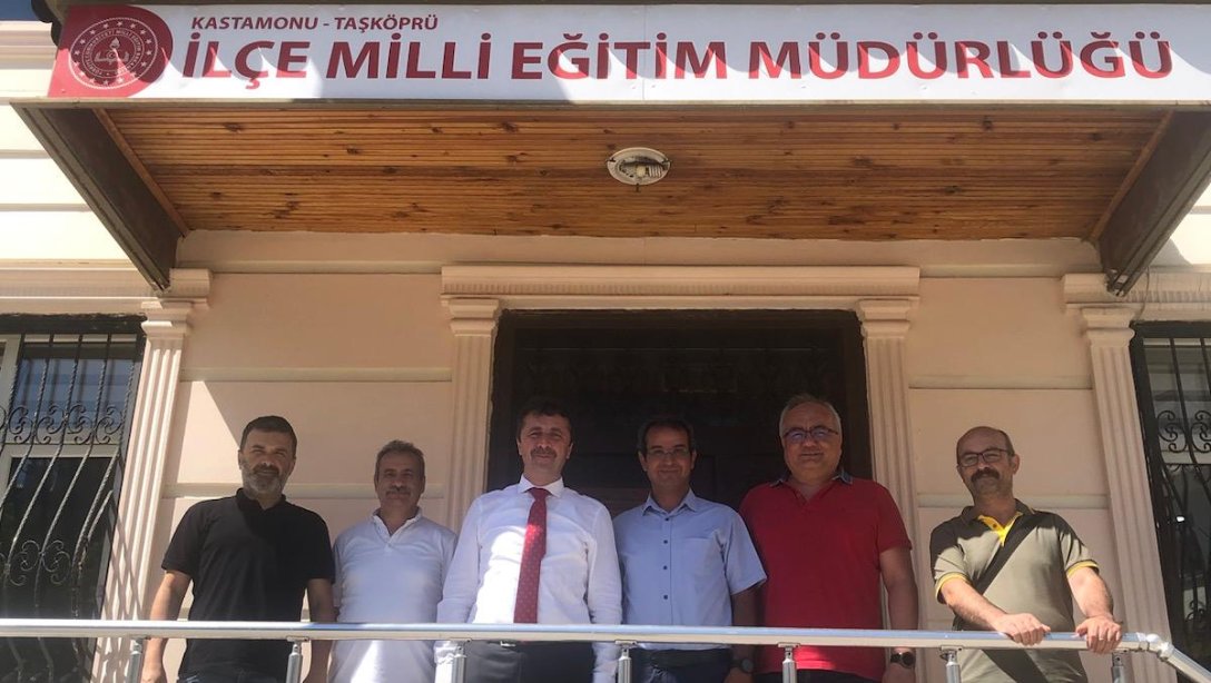 İl Milli Eğitim Müdürlüğü AR-GE Biriminden İlçe Milli Eğitim Müdürümüze Nezaket Ziyareti.