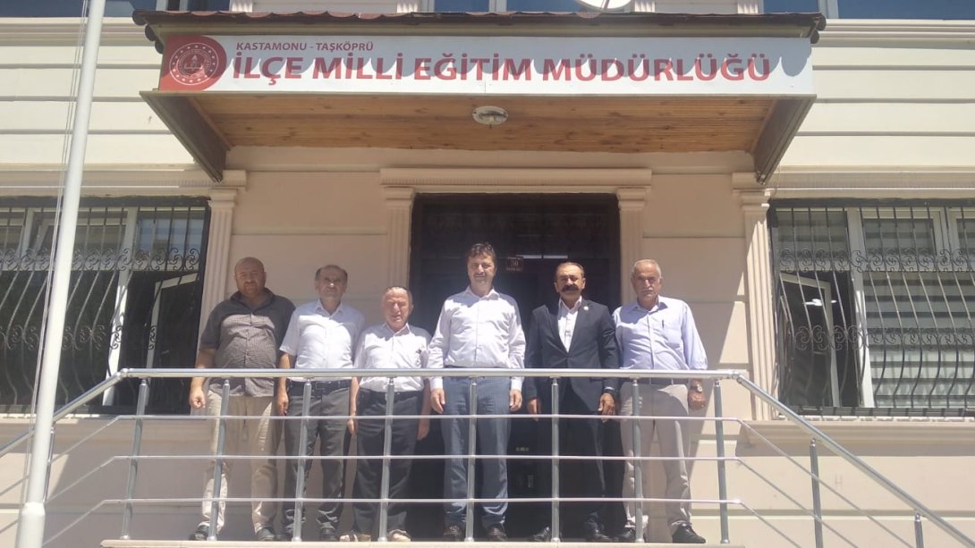 Türkiye Muhtarlar Konfederasyonu Kastamonu Muhtarlar Derneğinden İlçe Milli Eğitim Müdürümüze Ziyaret