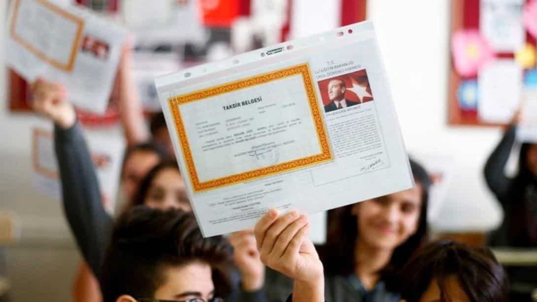 İlçe Milli Eğitim Müdürümüz Ahmet ŞİRİN'in 2024-2025 Eğitim Öğretim Yılı Kapanış Mesajı